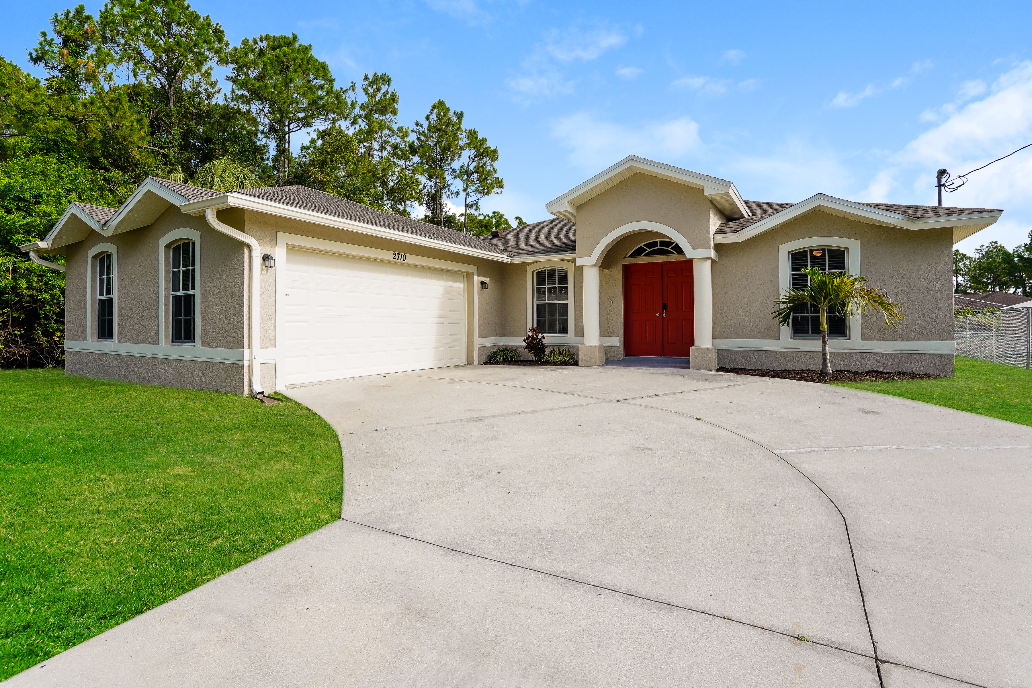 2710 16th St W Lehigh Acres, FL 33971